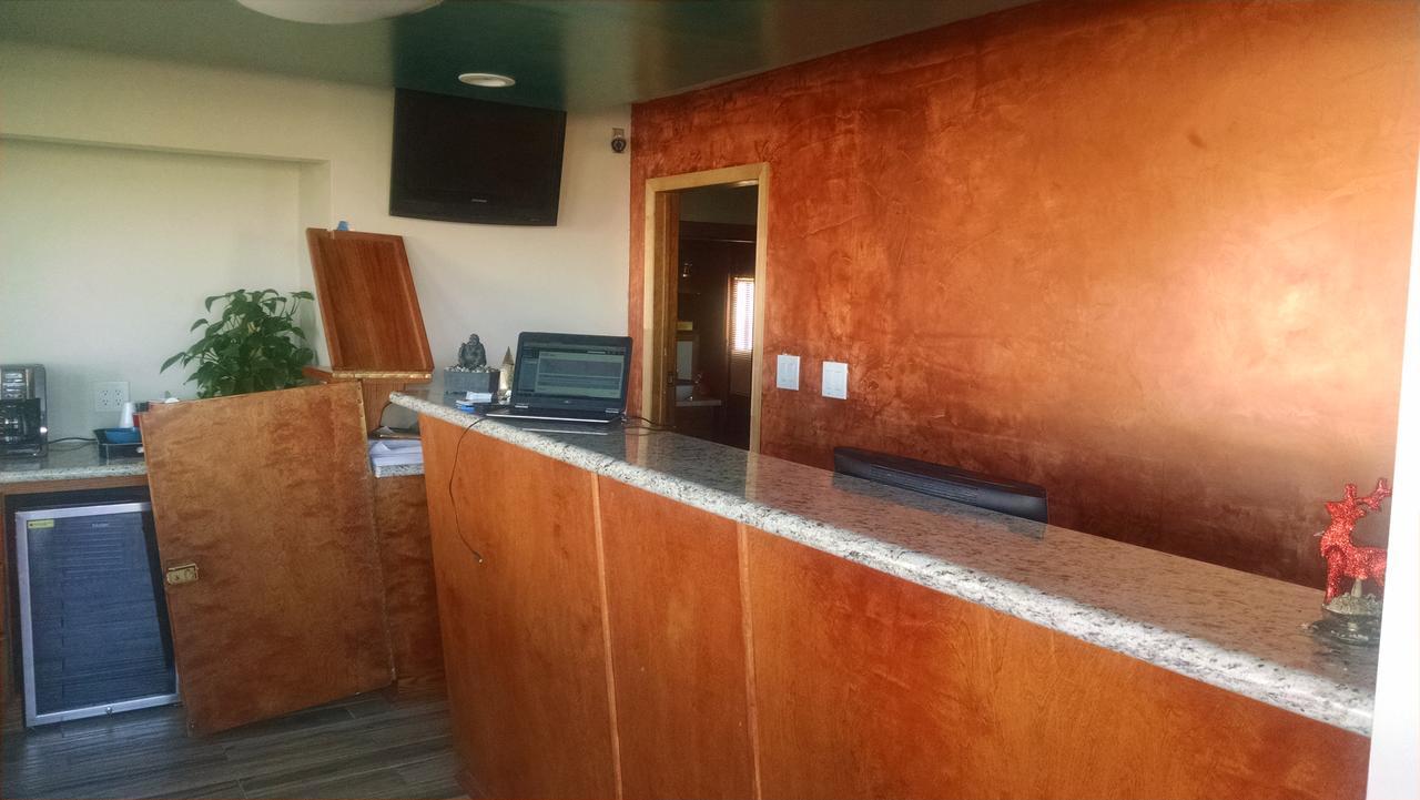 La Hacienda Inn Artesia Exteriér fotografie